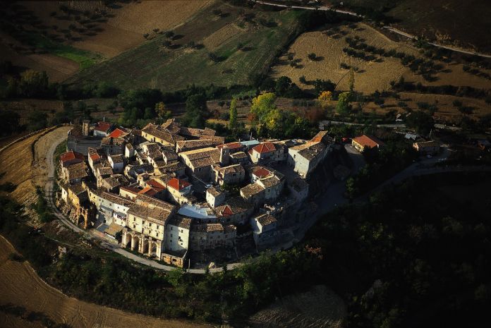 Castelbasso, dove ha sede la Fondazione Menegaz