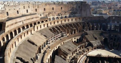 Gli interni del Colosseo