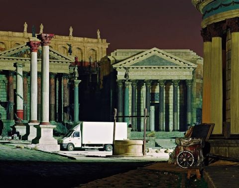 Alfred Seiland, Rome Film Set, Cinecittà Studios, Rome, Roma, Italy, 2006. Courtesy of the artist - Rencontres d'Arles 2016