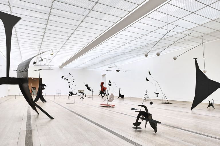 Alexander Calder & Fischli-Weiss - installation view at Fondation Beyeler, Riehen 2016