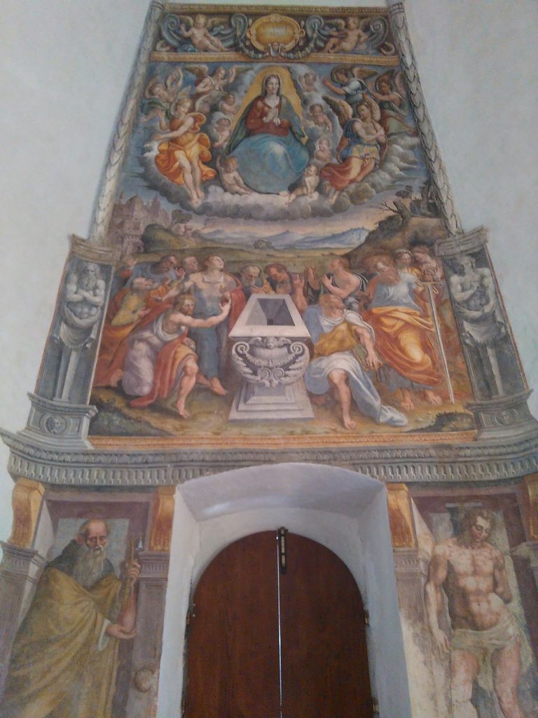 Assunzione della Vergine con apostoli, 1557, affresco, Oratorio della Madonna del Sole, Capodacqua - photo Dania Mari