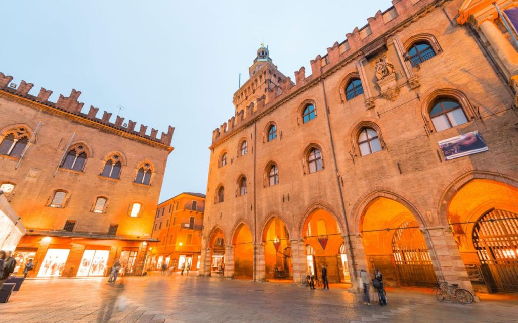 Che succede alla cultura bolognese? Il sindaco Merola boccia la direttrice dei Musei Civici da lui stesso nominata