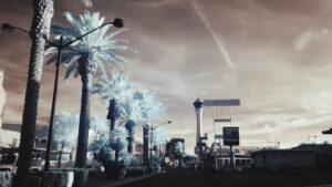 Las Vegas a infrarossi. L’ipnotico cortometraggio di Philip Bloom