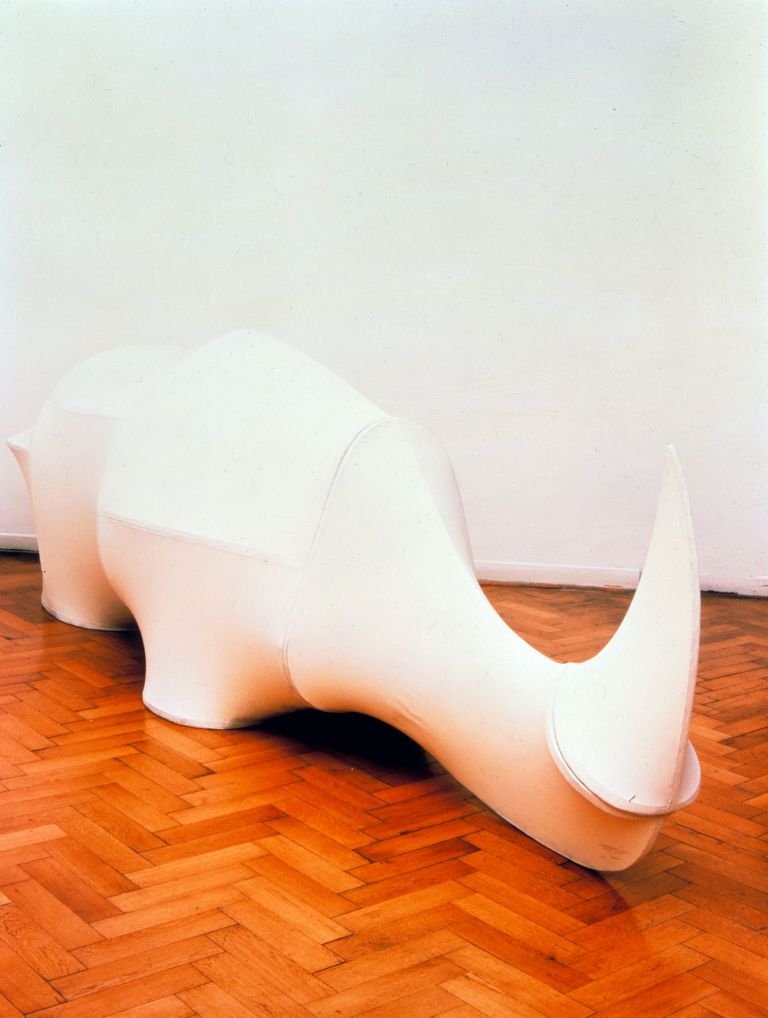 Pino Pascali, La decapitazione del rinoceronte, 1966-67, Collezione Lia Rumma © Pino Pascali, courtesy Lia Rumma