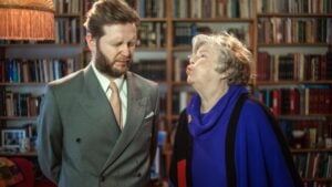 Mia madre mi sputa addosso ogni cinque anni. La strana performance di Ragnar Kjartansson