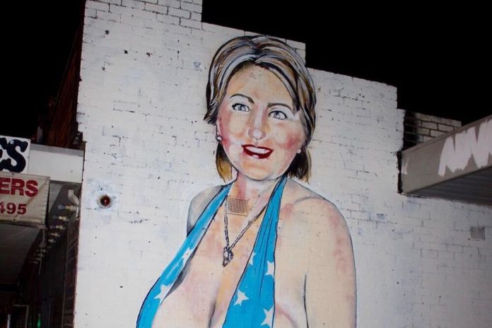 Lushsux, il murale con Hillary Clinton a Melbourne