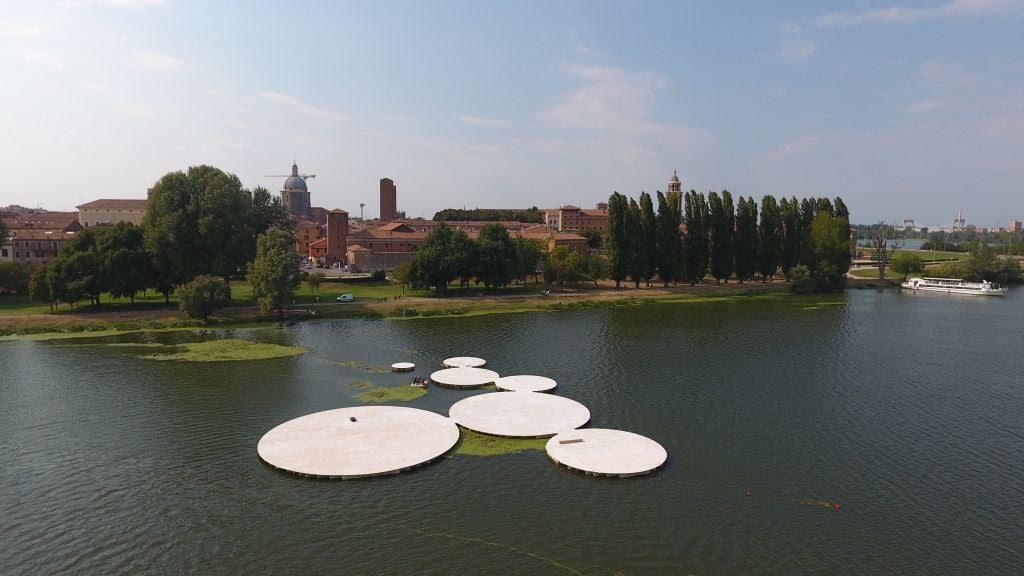 Mantova Capitale della Cultura. Sul Lago Inferiore l’arcipelago artificiale di Joseph Grima