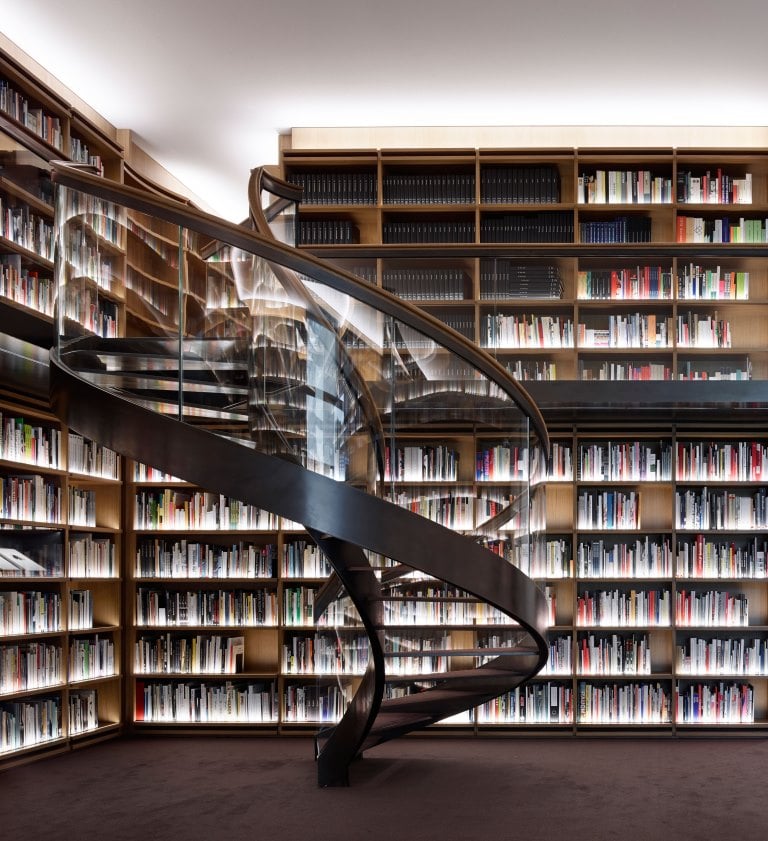 La scala di Andrea Milani per la Biblioteca del Museum Voorlinden, Wassenaar – foto Pietro Savorelli