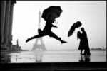 Elliott Erwitt, Eiffel tower 100th anniversary, Paris, France, 1989 - © Elliott Erwitt - Magnum Photos