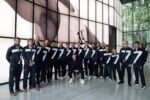 Giorgio Armani con gli atleti della specizione olimpica - Photo Credit Stefano Guindani