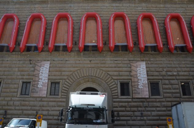 I gommoni di Ai Weiwei a Firenze