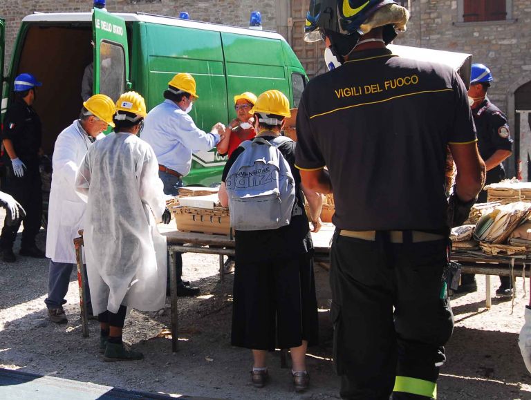 Il salvataggio dell’Archivio storico di Amatrice (foto Archivio di Stato di Rieti)