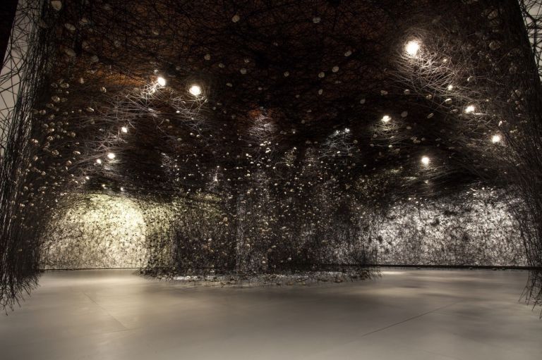 Chiharu Shiota, In the Beginning was..., Sorigue Foundation, Lleida, photo by Sorigue Foundation