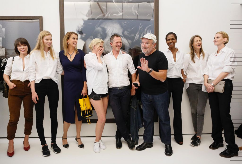 Cindy Crawford, Milla Jovovich e Eva Herzigova celebrano Peter Lindbergh a Rotterdam. Tutte le foto della serata