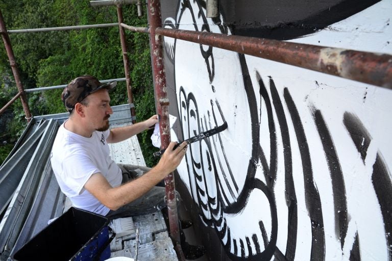 ozmo minerva 12 making of Wall in Art in Valle Camonica. Torna la street art a confronto con l’arte rupestre