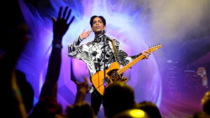 Pantone dedica un colore a Prince. La nuova sfumatura di viola si chiama Love Symbol #2