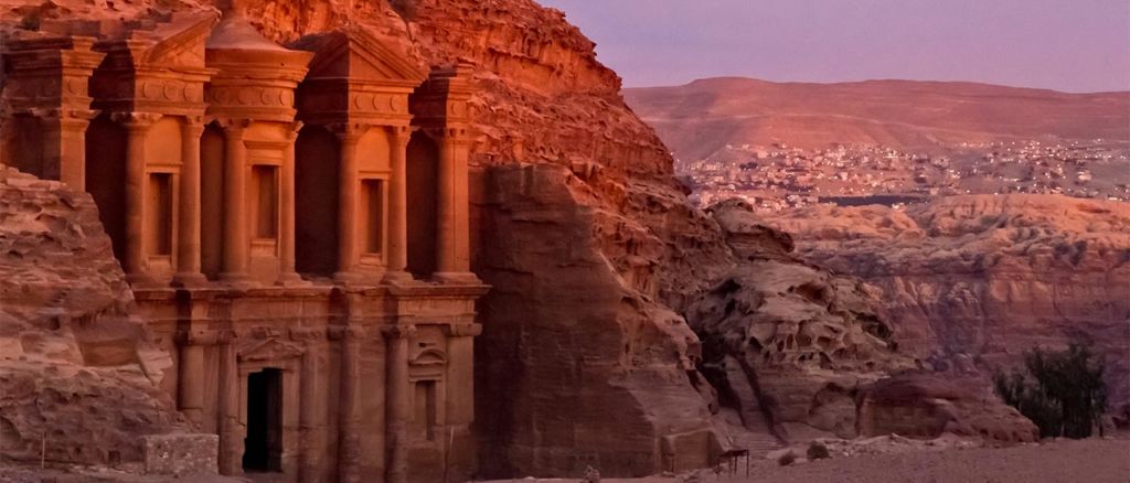 Clamorose scoperte archeologiche a Petra. Giardini, fontane e una piscina di 2mila anni fa