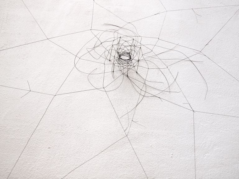 Christiane Löhr, Kleine Haararbeit, 2014 – exhibition view at Blueprojectfoundation, Barcelona