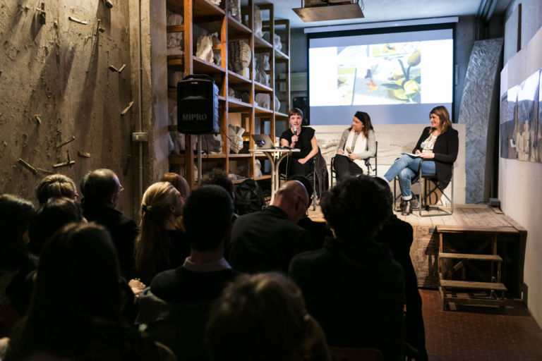 Emma Hart talk con Marinella Paderni,13 ottobre 2016, Museo Carlo Zauli - photo © Andrea Piffari - courtesy Collezione Maramotti