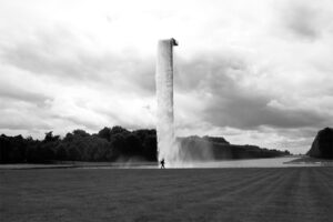 Come si costruisce una cascata. Un video racconta l’installazione di Olafur Eliasson a Versailles