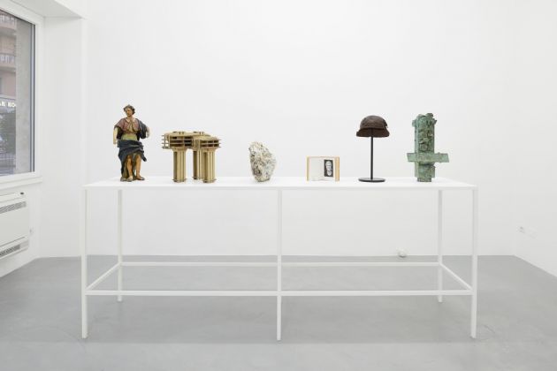 Philip Topolovac – Für immer – exhibition view at Galleria Mario Iannelli, Roma 2016 – photo Roberto Apa