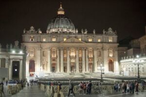 Nuova illuminazione a Roma per Piazza San Pietro. Le immagini mozzafiato del progetto firmato OSRAM