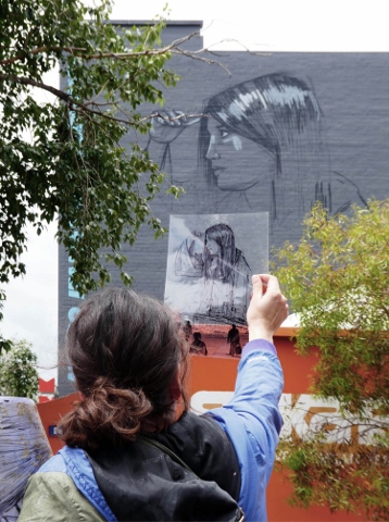 Alice Pasquini, il murale di Melbourne (foto Lou Chamberlin)