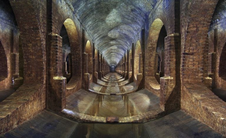 Arcaid Architectural Photography Award - Matt Emmett, Covered Reservoir, Finsbury Park, Londra