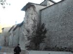 Crolli alle mura urbiche, Norcia (foto Massimo Mattioli)