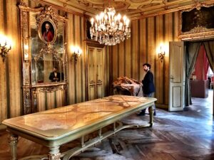 Torino Updates: ecco le prime immagini da DAMA, la nuova (non) fiera nei lussuosi saloni di Palazzo Saluzzo Paesana