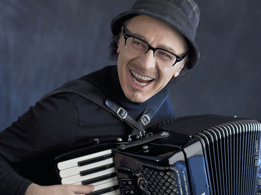 Biografia Musicale Di De Crescenzo Su Sky Arte Artribune