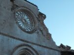 Il rosone della chiesa di San Francesco, Norcia (foto Massimo Mattioli)