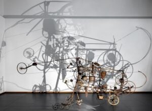 La grande mostra di Jean Tinguely allo Stedelijk Musem di Amsterdam