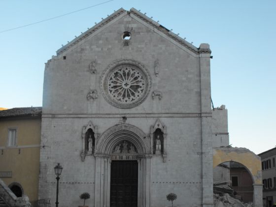 La Facciata della Basilica di San Benedetto, Norcia (foto Massimo Mattioli)