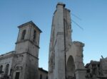 La Facciata della Basilica di San Benedetto e il Palazzo Comunale, Norcia (foto Massimo Mattioli)