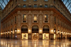 Apre in Galleria Vittorio Emanuele a Milano l’Osservatorio di Fondazione Prada. Un nuovo spazio per la fotografia