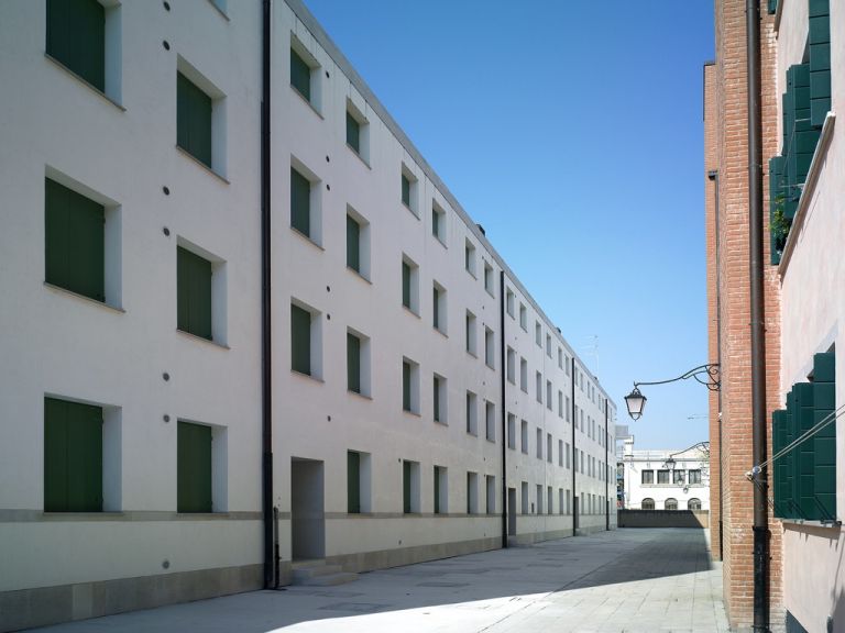 Álvaro Siza, Giudecca, Prospetto Est, 1985-2008 – photo © Alberto Lagomaggiore