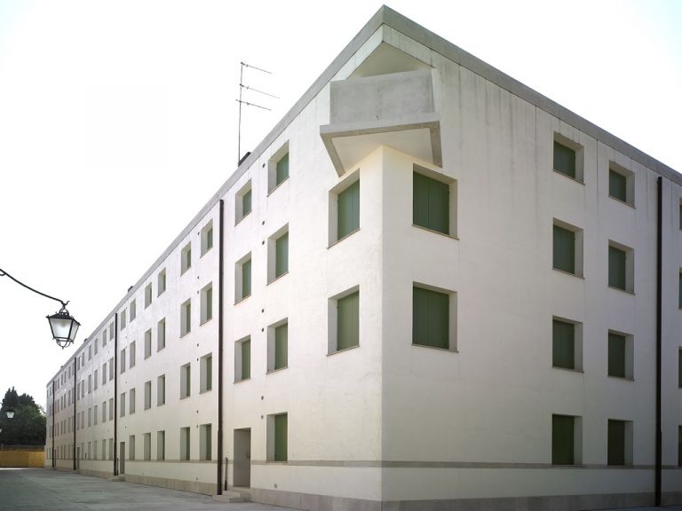 Álvaro Siza, Giudecca, Prospetto Nord-Est, 1985-2008 – photo © Alberto Lagomaggiore