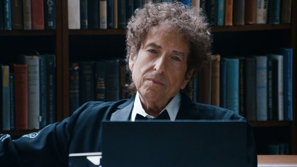 “Maleducato e arrogante”. Bob Dylan diserta la cerimonia del Nobel per la letteratura. Ma manda un messaggio
