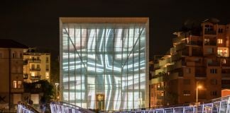 John Armleder, Endless, 2016 – Museion, Bolzano – facciata mediale – photo Luca Meneghel