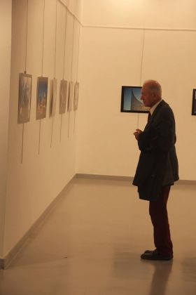 La mostra fotografica nella galleria di Ankara
