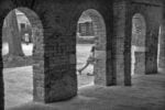 Le arcate dentro le quali è ospitato il banco rosso © Ferdinando Scianna / Magnum Photos