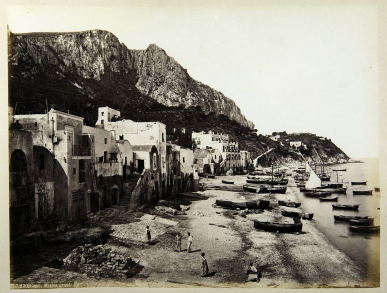 Robert Rive, Capri. Marina grande, 1860-1870, Stampa all’albumina, cm 19,5x25