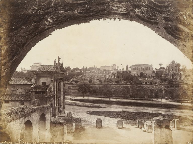 Robert Rive, Monte Palatino dal tempio della Pace. Roma, 1860-1865, Stampa all’albumina, cm 19,5x25