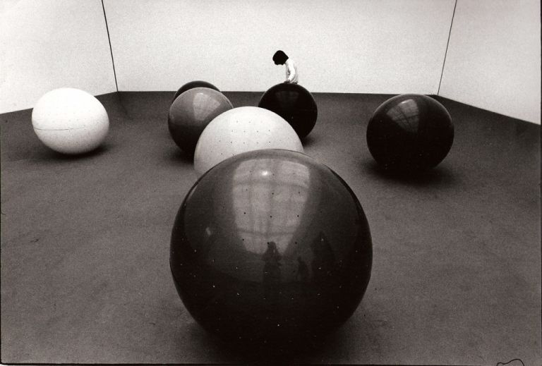 Sergio Lombardo, Sfere con sirena, 1970 - XXXV Biennale Internazionale di Venezia - photo Giorgio Colombo
