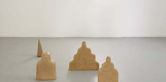 Wolfgang Laib – exhibition view at Galleria Alfonso Artiaco, Napoli 2016 - photo Luciano Romano