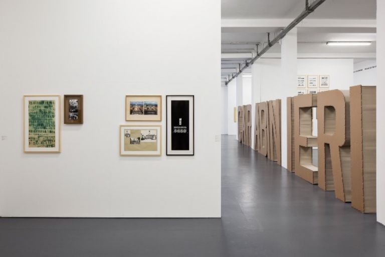 Gianni Pettena, About non Conscious Architecture. Exhibition view at Galleria Giovanni Bonelli, Milano 2017. Photo credits Laura Fantacuzzi
