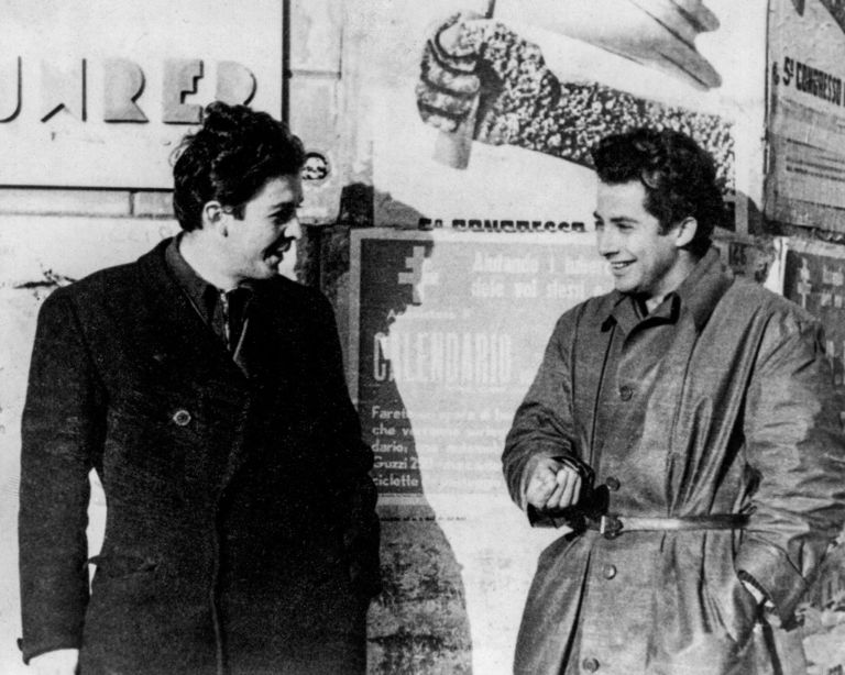 Gillo Pontecorvo con Enrico Berlinguer - Congresso del PCI, Milano novembre-dicembre 1945
