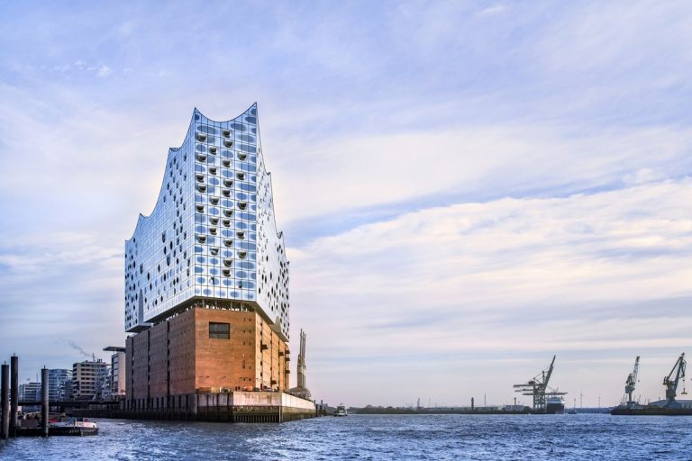 La Elbphilharmonie di Herzog & De Meuron (foto Thies Raetzke)