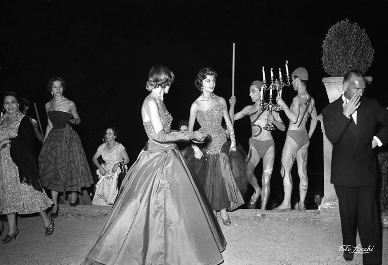 Luglio 1953, Ballo in Boboli © Archivio Foto Locchi